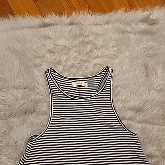 Abercrombie and fitch womens white and black stripped flowy cotton tank top - Picture 2 of 5